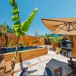 Bed & Breakfast Tree Masukiye