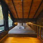 Tree Masukiye Bed & Breakfast